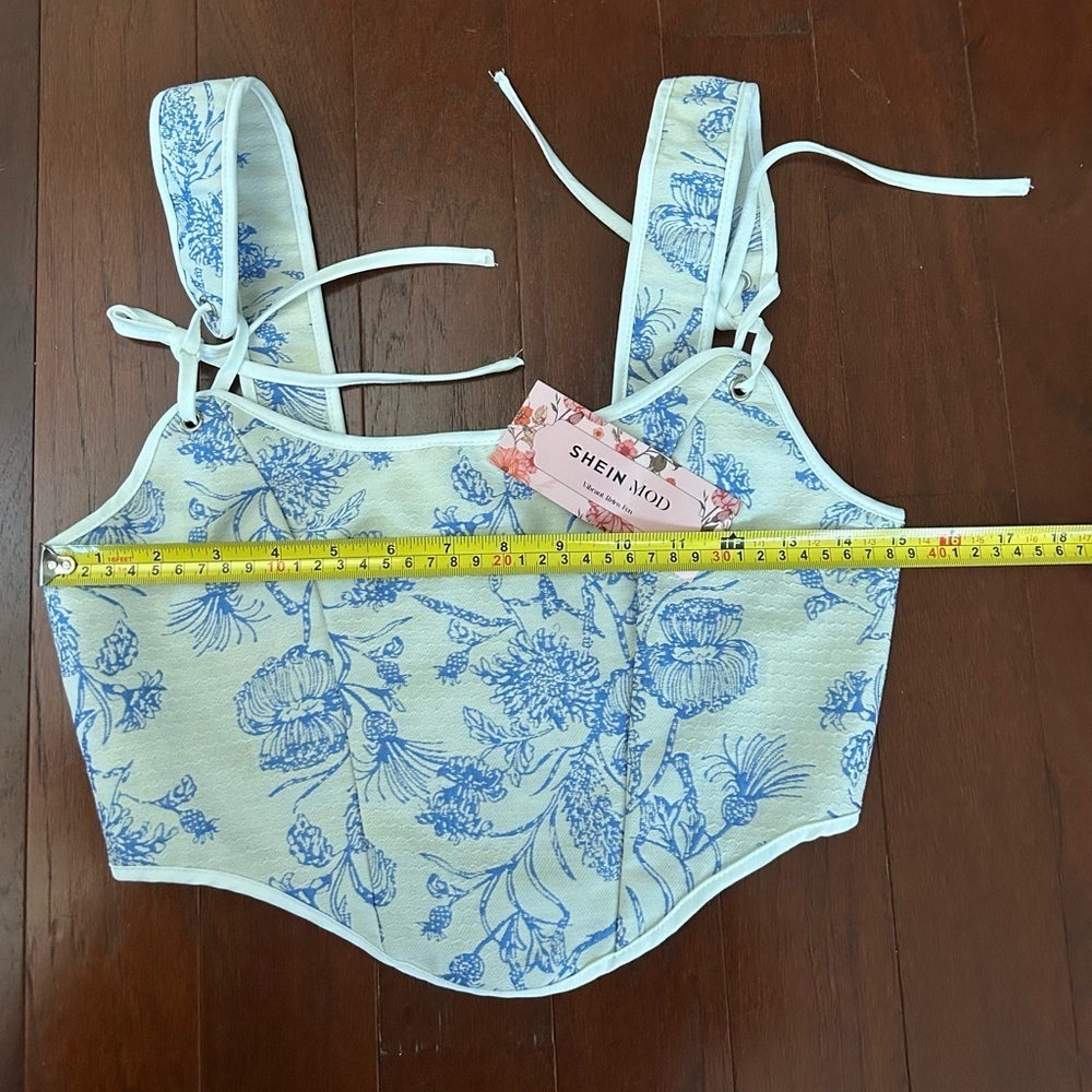 NWT SHEIN MOD Floral Print Knot Front Cami Top blue white size S - Picture 6 of 10